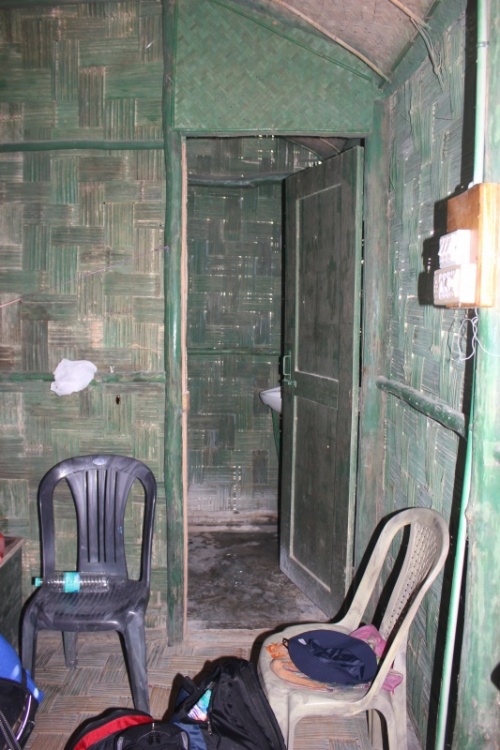 номер за 900 рупий в сутки! номер за 900 рупий в сутки!