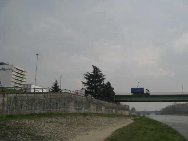 Мост, Ёлки и Грузовики Мост, Ёлки и Грузовики