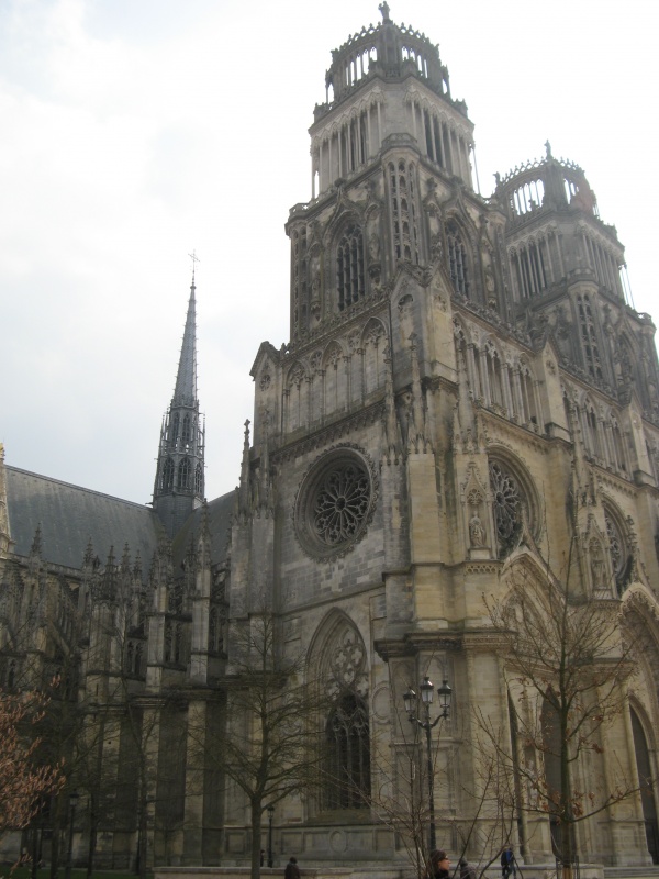 Собор Сен-Круа д'Орлин Собор Сен-Круа д'Орлин