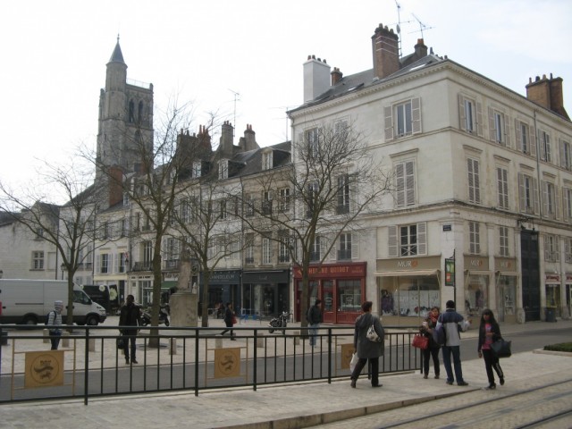 Площадь у собора Площадь у собора