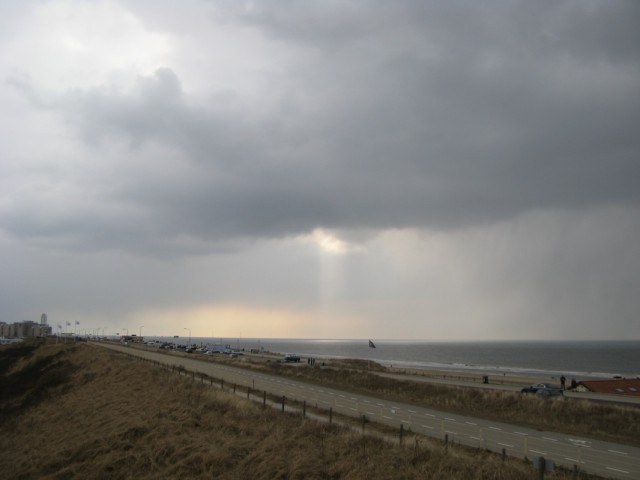 Зандвоорт вдалеке к югу... Зандвоорт вдалеке к югу...