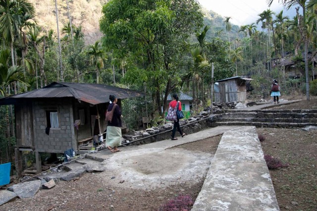 в местной деревне в местной деревне