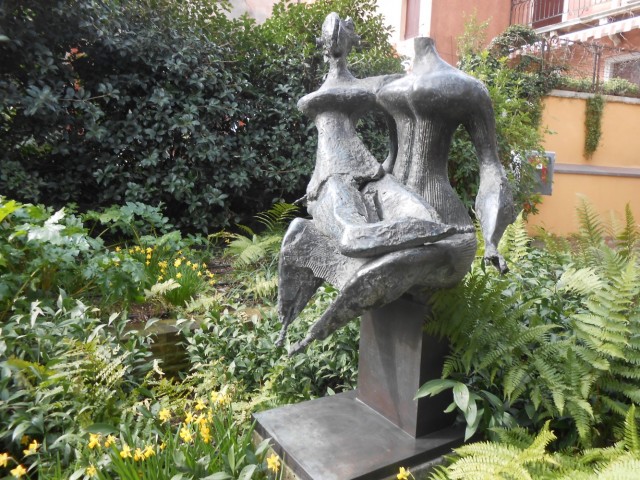 что бы это значило? что бы это значило?