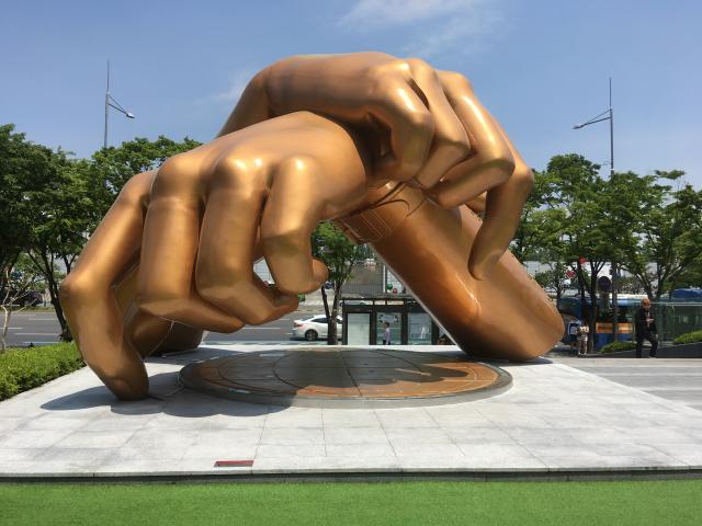     . ,  :   ,   ...     &#128556;