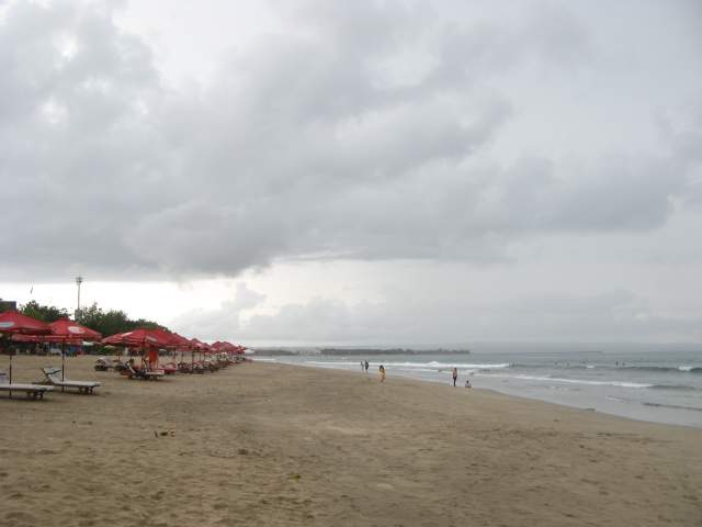 Легиан Бич в сторону Куты Легиан Бич в сторону Куты