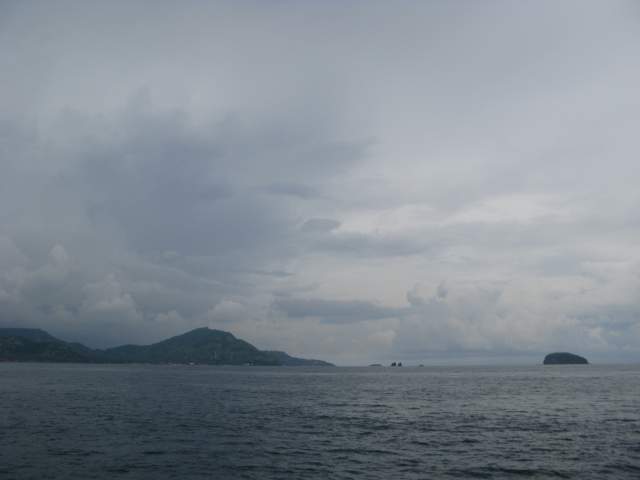 Да-да, где-то здесь... Да-да, где-то здесь...