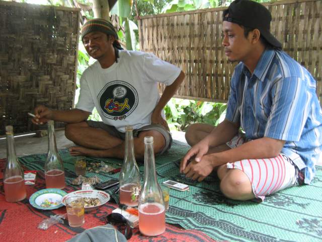    !  !)))   - .   -  ,  