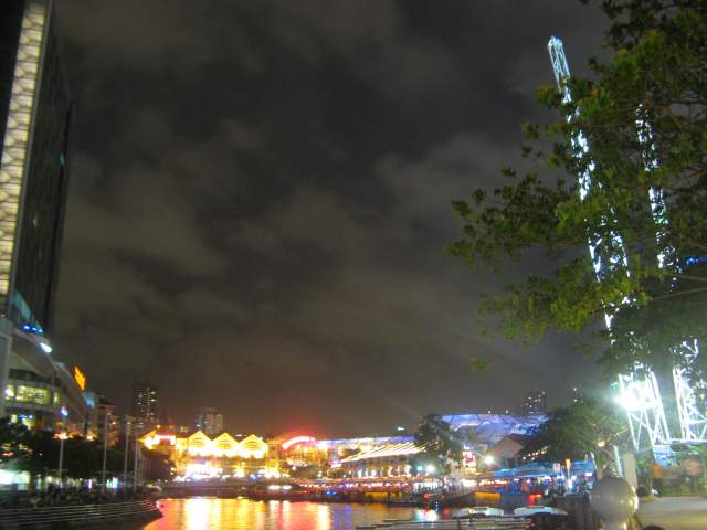        (Clarke Quay) 