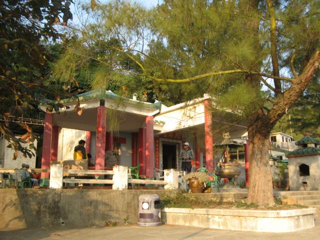  . ,  __  -   ! %-)))