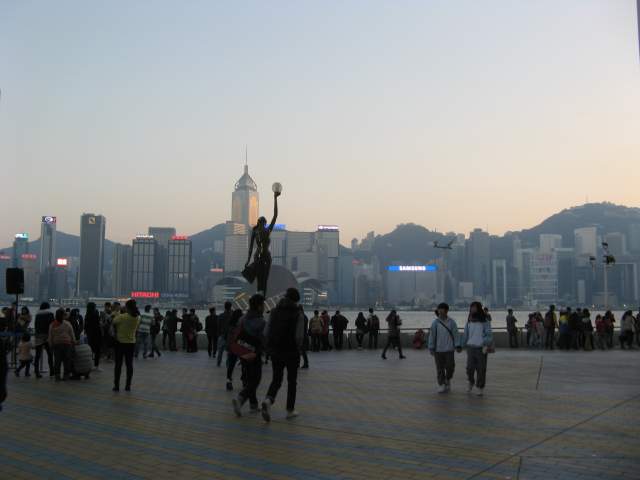  ... Waaaaaaa! Hen Hao, Lihai! Xiexie, qinaide HongKong!!!