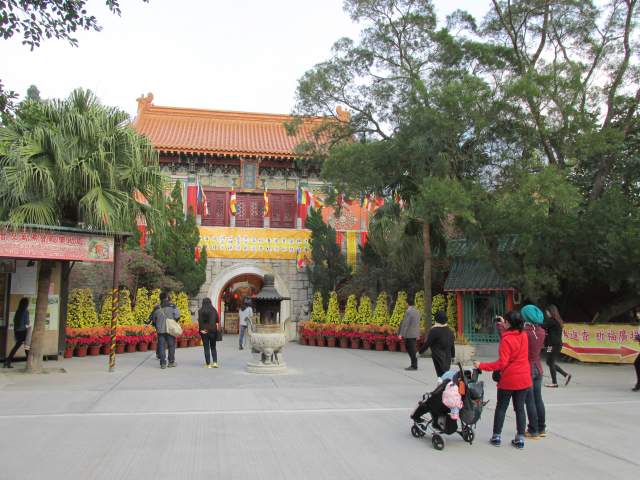 Монастырь Po Lin Монастырь Po Lin