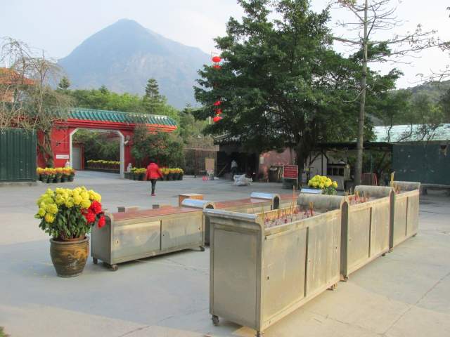 Монастырь Po Lin Монастырь Po Lin