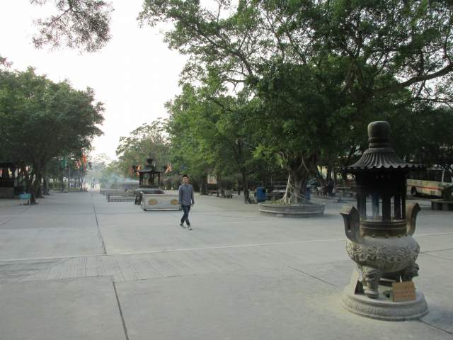 Монастырь Po Lin Монастырь Po Lin