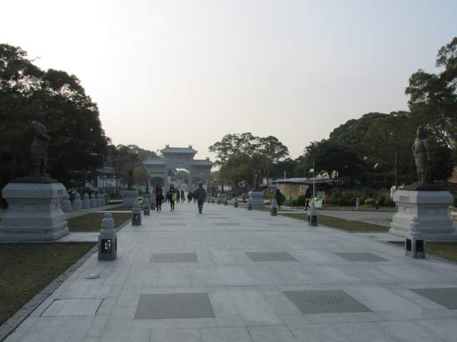 Площадь Ngong Ping Площадь Ngong Ping