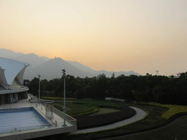 Канатка над Проливом в лучах заката... Канатка над Проливом в лучах заката...