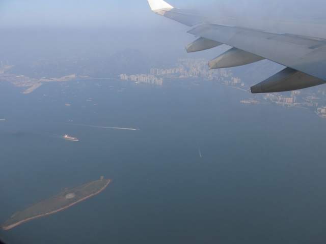 Кастл Пик и Туен Мун под крыльями... Кастл Пик и Туен Мун под крыльями...