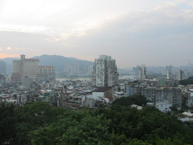   -     Zhuxian Park (竹仙公园)