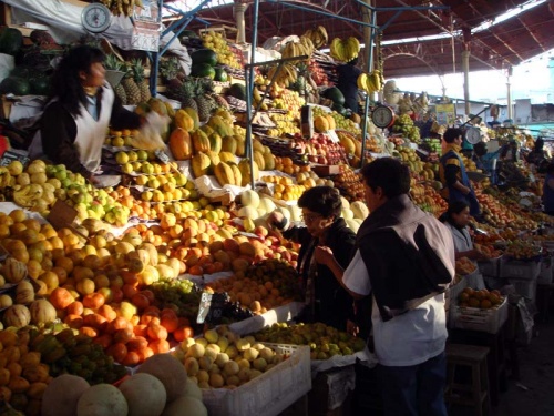 главный базар Арекипы - там я впервые отважилась спросить листьев коки :) главный базар Арекипы - там я впервые отважилась спросить листьев коки :)