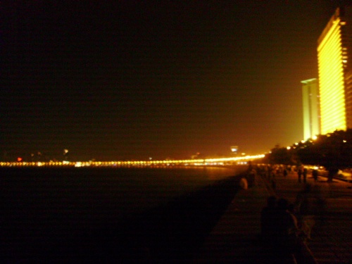 Марин драйв и Оберой декабрьской ночью.. Марин драйв и Оберой декабрьской ночью..