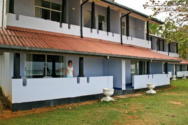  ""  Club Oceanic Hotel