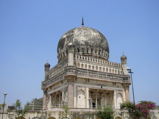 Qutub Shahi Tombs (Hyderabad)