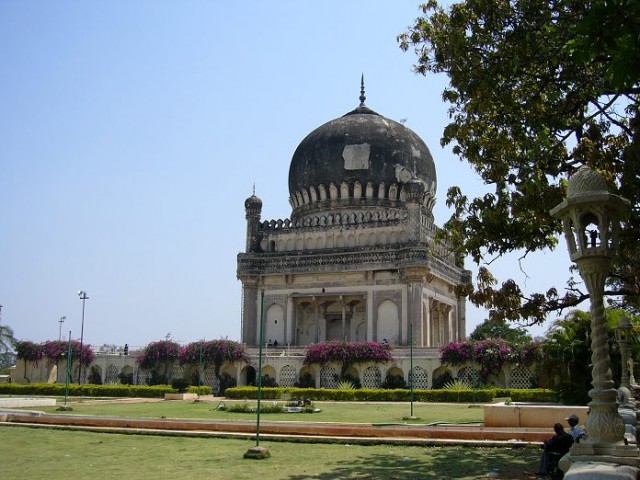 Qutub Shahi Tombs (Hyderabad)
