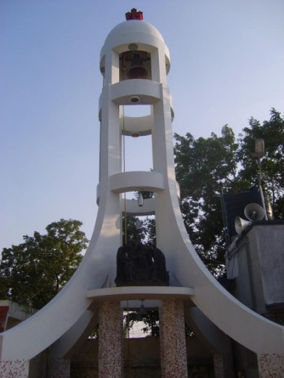 мемориал в честь погибшего христианина на холме св. Фомы в Ченнае (2)