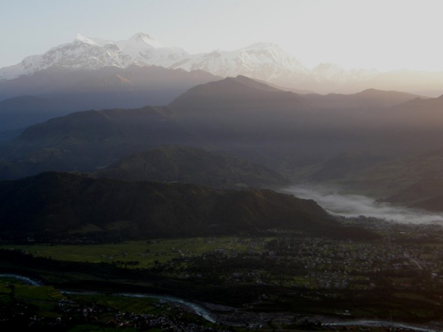 Рассвет у деревушки Сарангкот (Sarangkot). Непал.