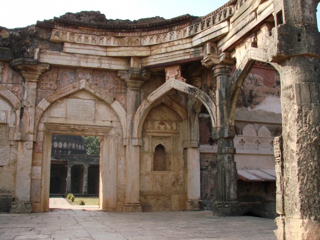 2. Malik Mughith Masjid (1432)