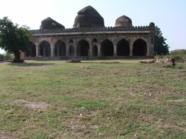 4. Malik Mughith Masjid (1432)