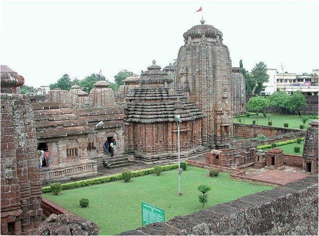 Храм Лингарадж в Бхубанешваре