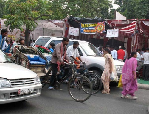 Накануне Дивали. Предпраздничная суматоха. Накануне Дивали. Предпраздничная суматоха.