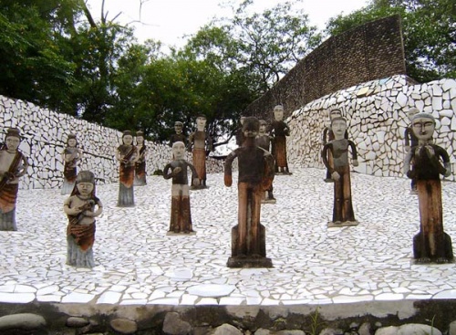 Поражают не только формы, но и материалы... Поражают не только формы, но и материалы...