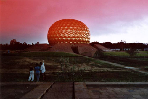 Ауровиль: Матримандир Ауровиль: Матримандир