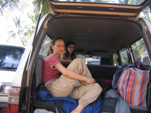 изо всех сил улыбемся и машем! изо всех сил улыбемся и машем!