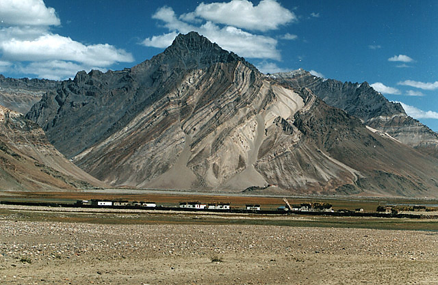 Верховья р. Суру в районе д. Рангдум. Верховья р. Суру в районе д. Рангдум.