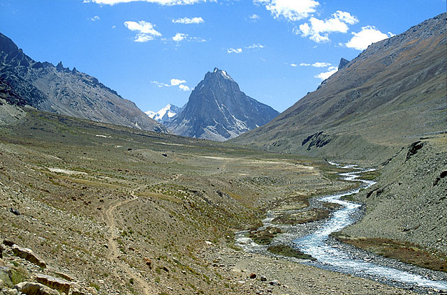 Верховья р. Каргьяк. Верховья р. Каргьяк.