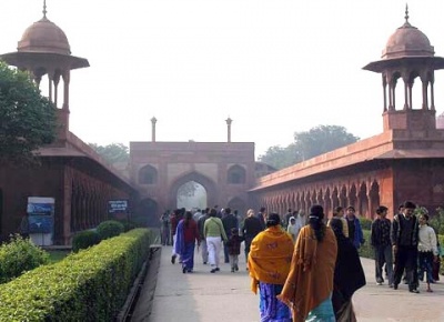 Вход в Тадж-Махал Вход в Тадж-Махал