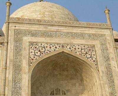 Тадж-Махал вблизи. Все узоры - инкрустация драгоценными камнями. Тадж-Махал вблизи. Все узоры - инкрустация драгоценными камнями.