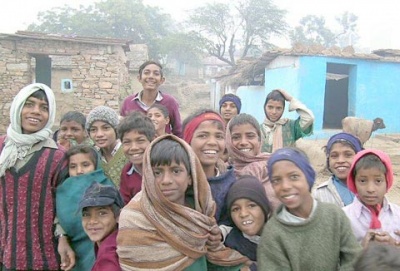 В индийской деревне: ребятня В индийской деревне: ребятня