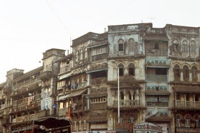 Просто жилой дом в Мумбае Просто жилой дом в Мумбае