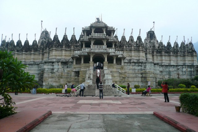 Ранакпур - храм Адинатха Ранакпур - храм Адинатха