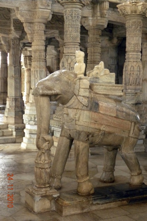 Ранакпур - храм Адинатха Ранакпур - храм Адинатха