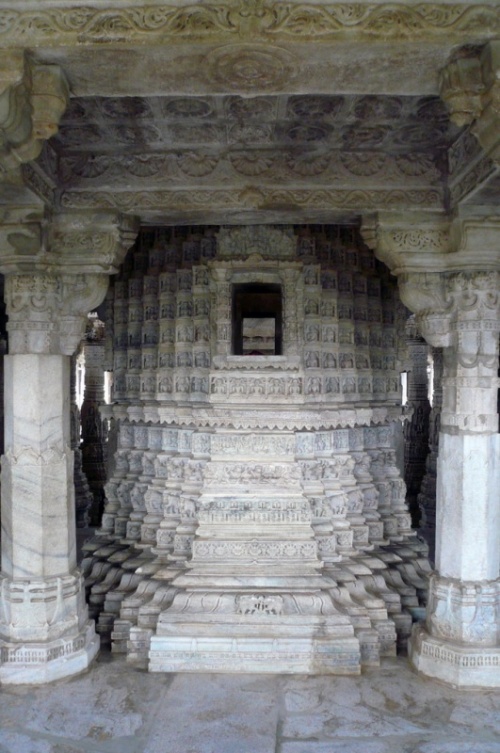 Ранакпур - храм Адинатха Ранакпур - храм Адинатха