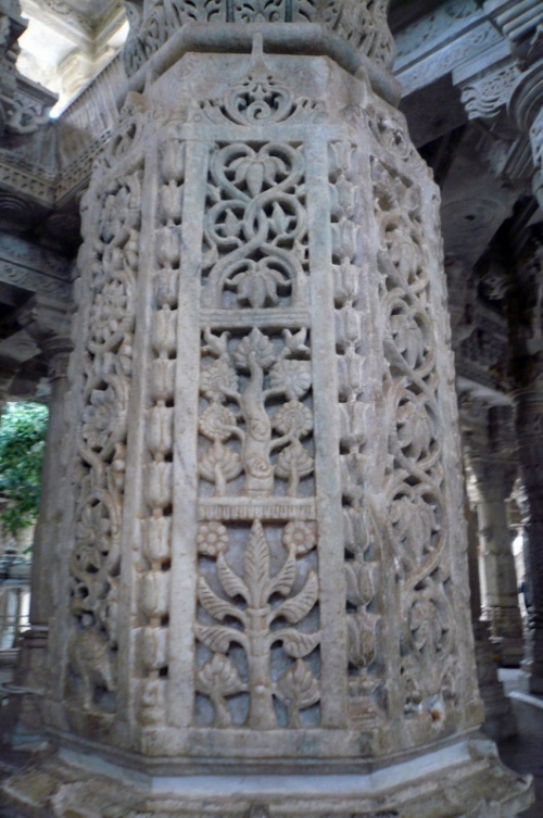 Ранакпур - храм Адинатха Ранакпур - храм Адинатха