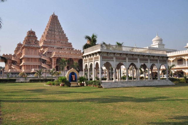   Chattarpur Mandir