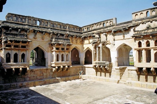 Купальня хозяев жизни того времени....шикарно так Купальня хозяев жизни того времени....шикарно так