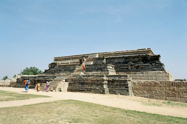 В Индии тоже есть пирамиды! В Индии тоже есть пирамиды!