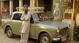 Автолюбитель с Padmini Автолюбитель с Padmini