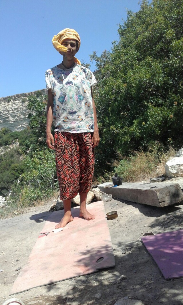 Просто я в чалме. Свасар(сестры) приодели перед походом в Севастопольский Храм Кришны. Просто я в чалме. Свасар(сестры) приодели перед походом в Севастопольский Храм Кришны.